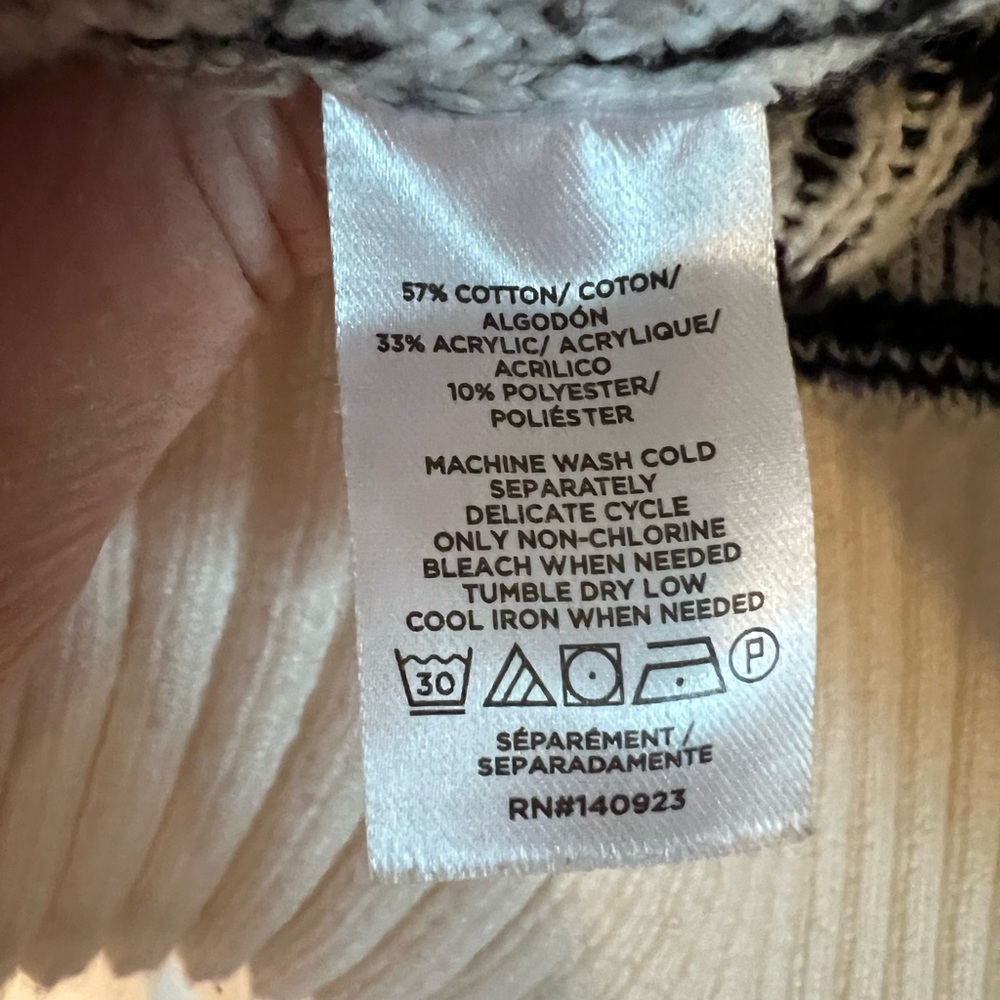 LOFT Fair Isle winter white and black sweater. Size XL. - Picture 7 of 9
